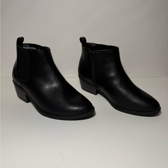 Old Navy Black Ankle Booties - Picture 2 of 6